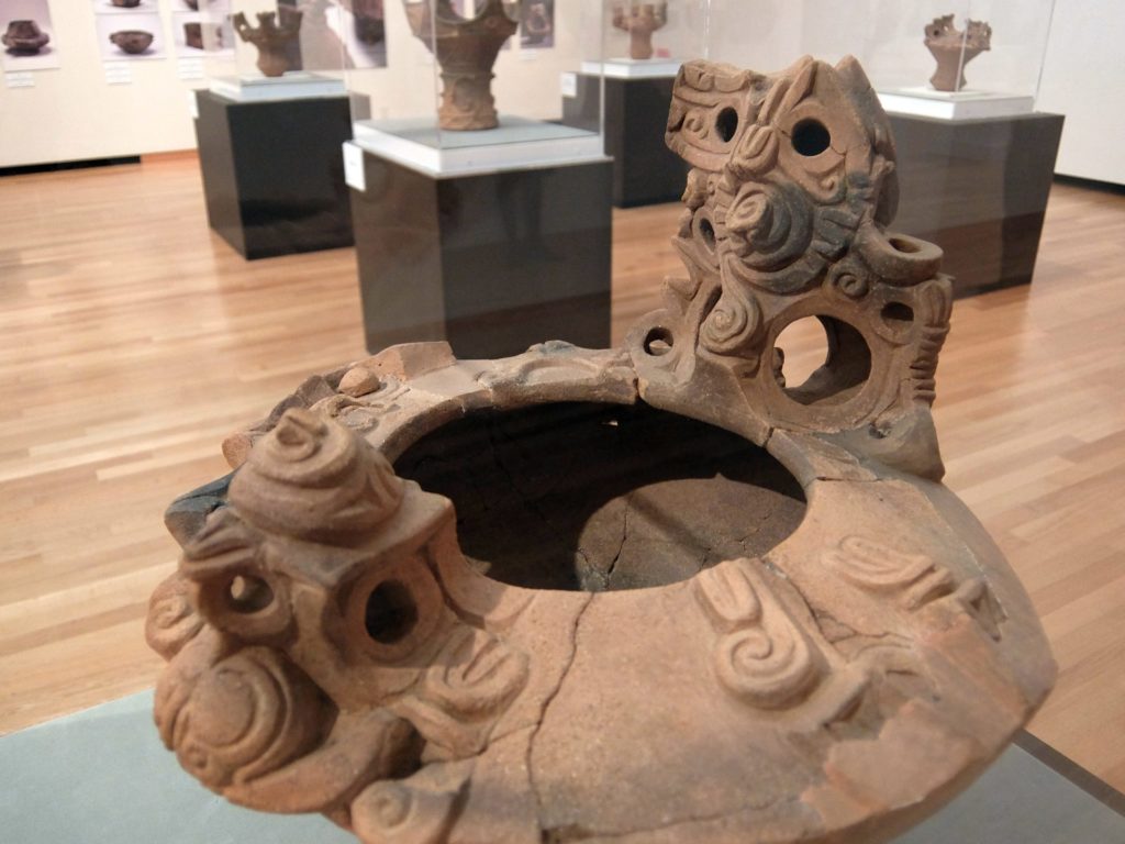 山梨県立美術館