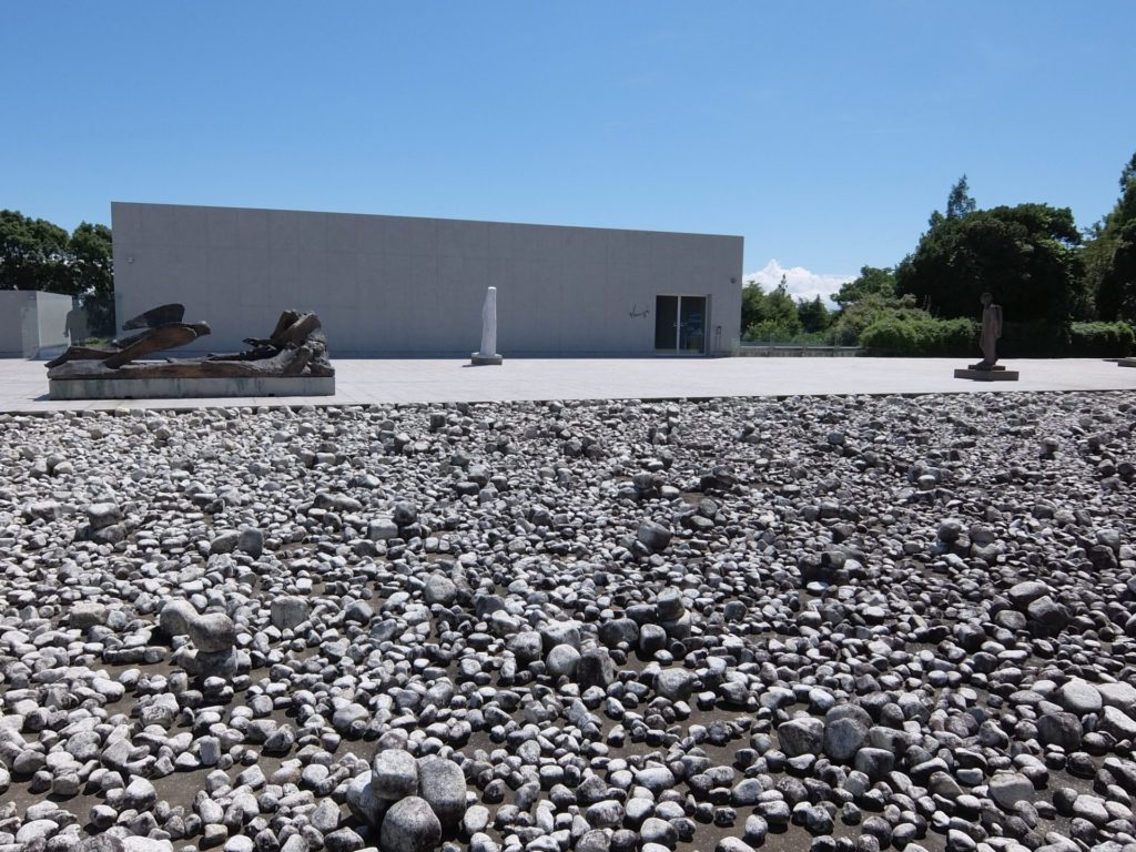 ヴァンジ彫刻庭園美術館