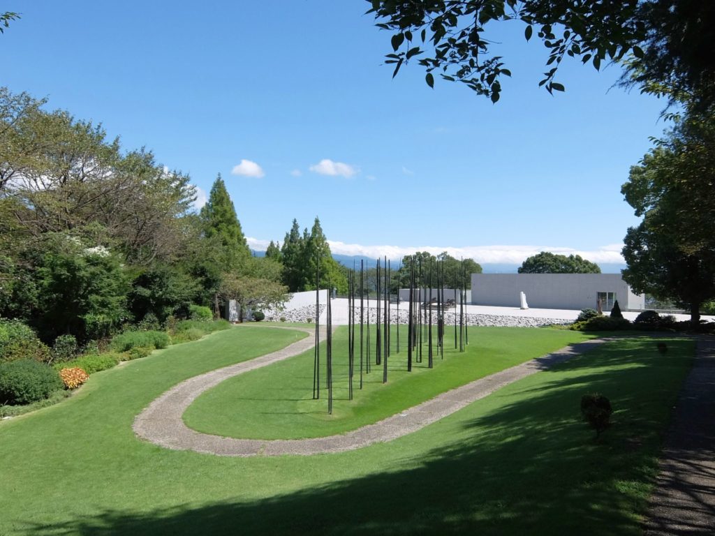 ヴァンジ彫刻庭園美術館