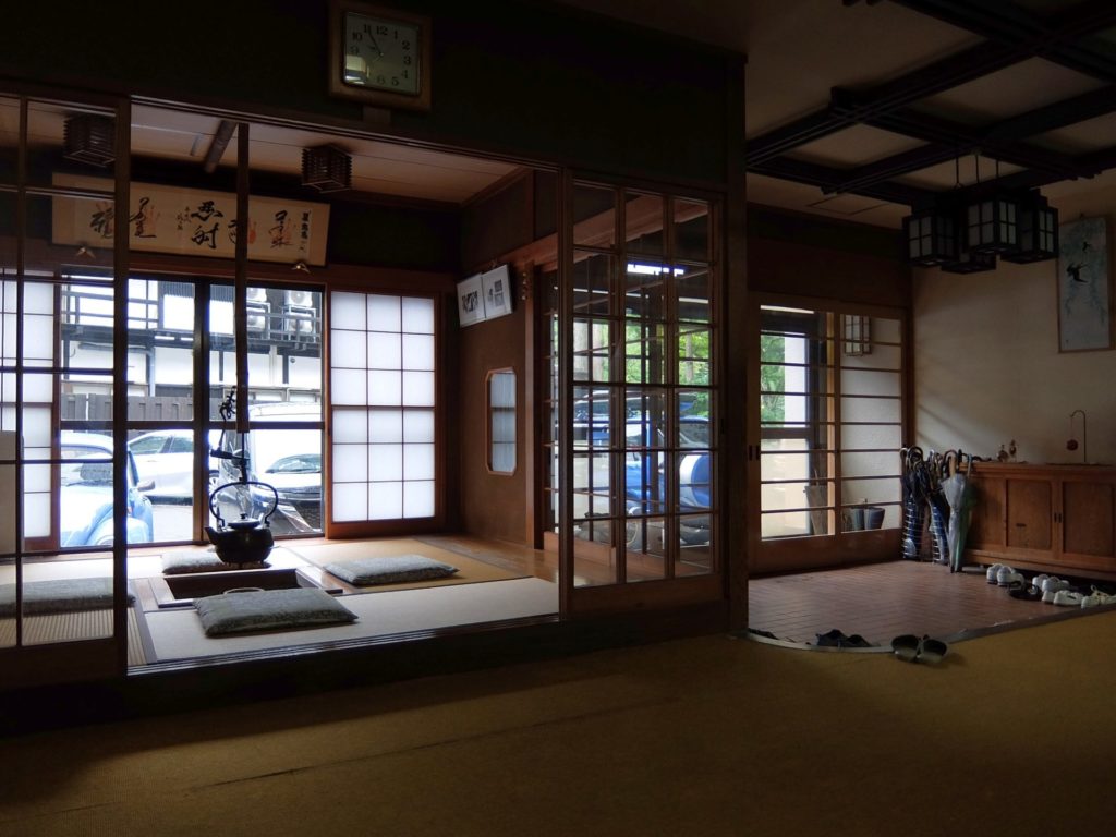 栃尾又温泉 神風館